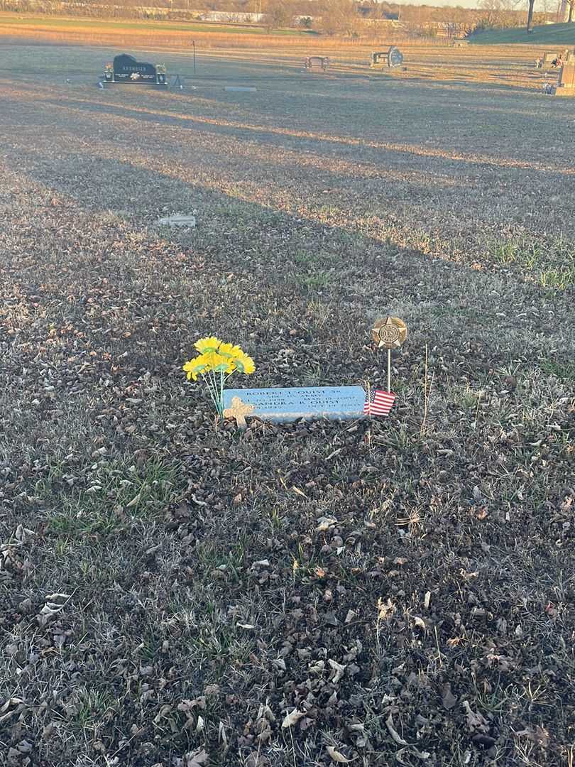 Sandra R. Quist's grave. Photo 2