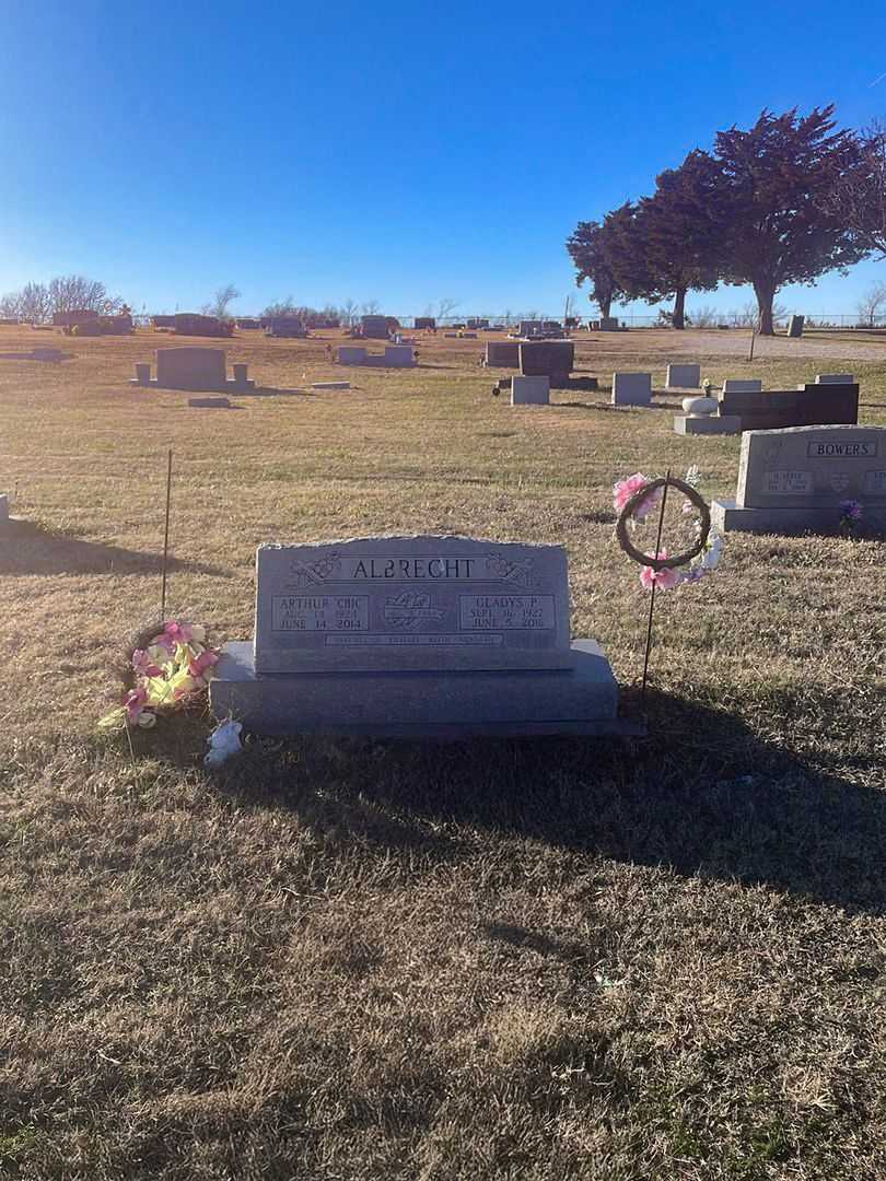 Arthur "Chic" Albrecht's grave. Photo 2