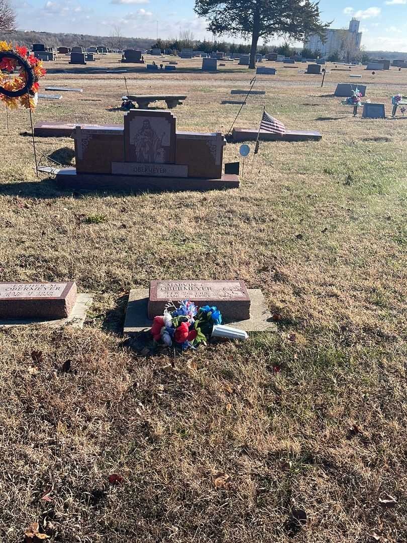 Marvin C. Obermeyer's grave. Photo 2