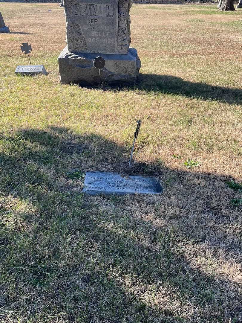 Clarence H. Van Deventer's grave. Photo 2