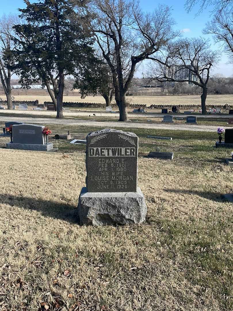 Edward E. Daetwiler's grave. Photo 2