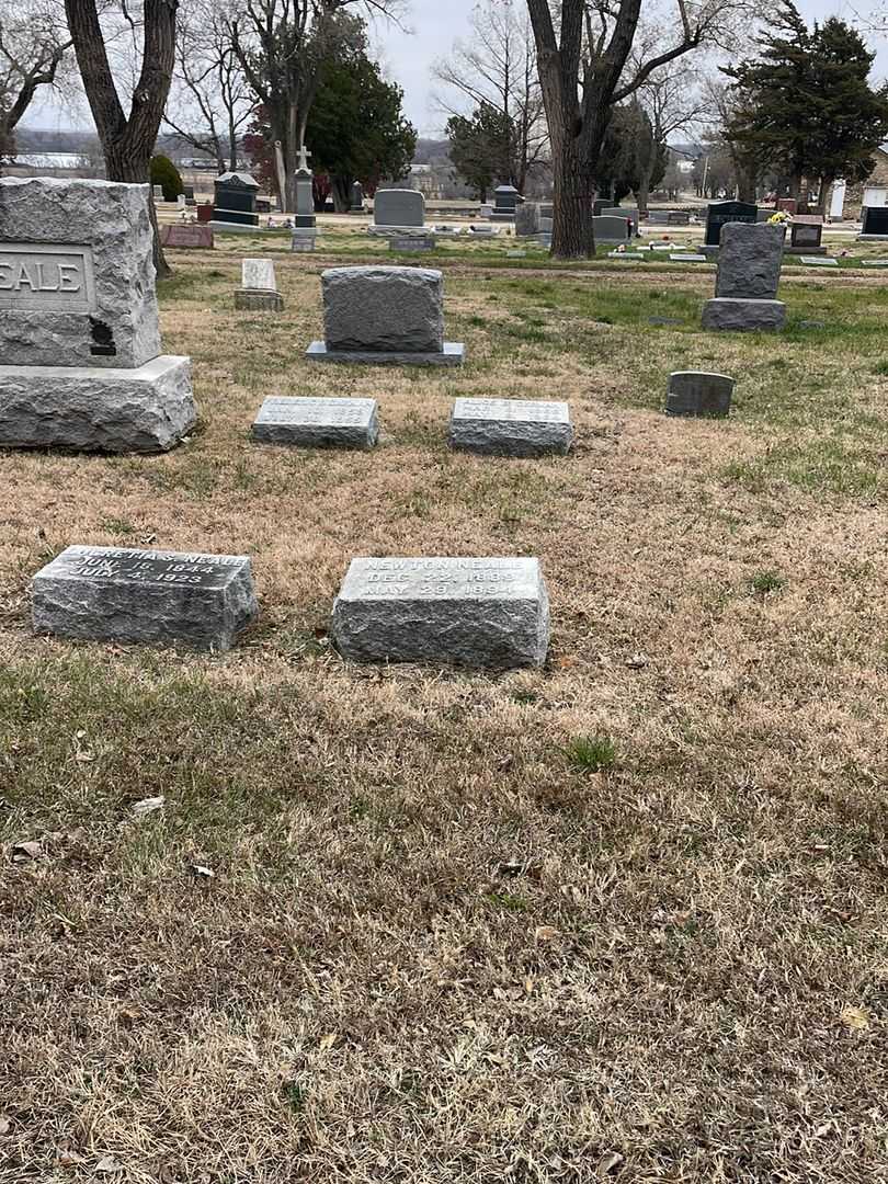 Newton Neale's grave. Photo 2