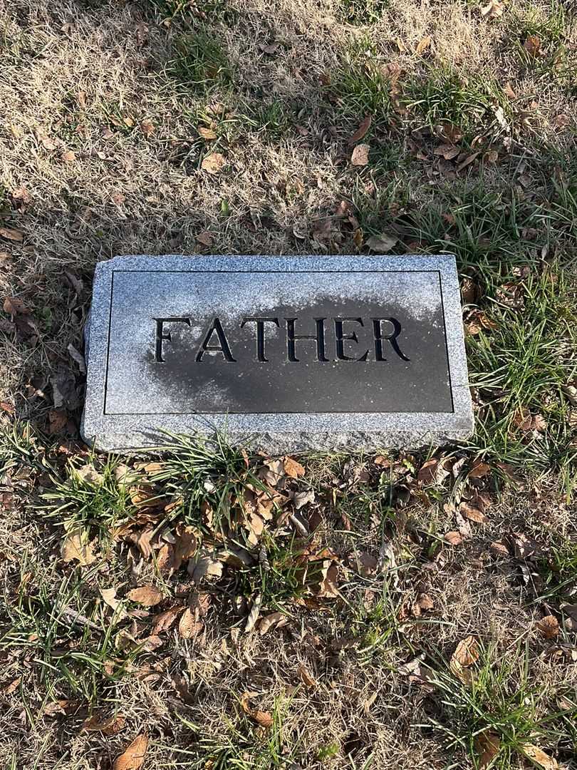 Stuart M. Daily's grave. Photo 3