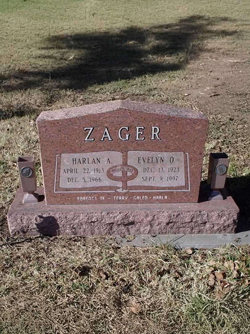 Harlan A. Zager's grave. Photo 1