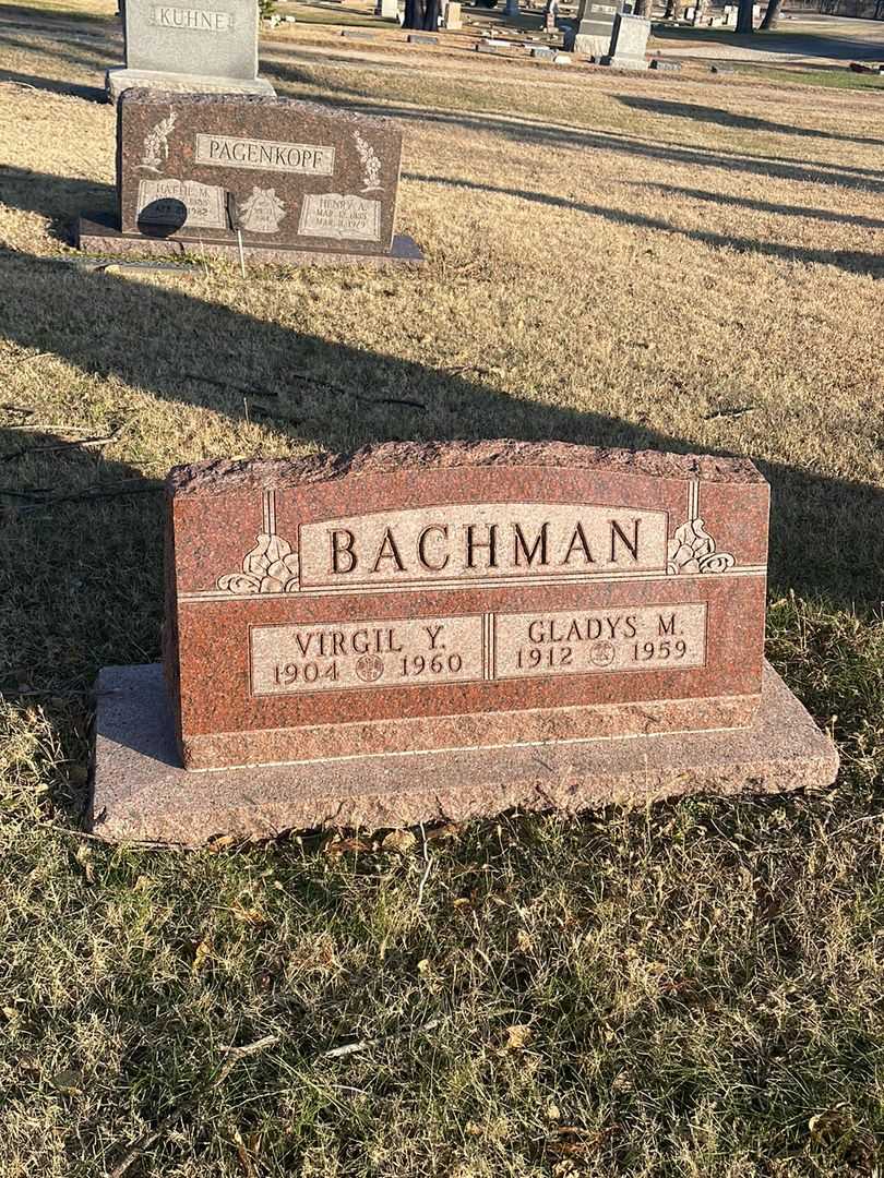 Virgil York Bachman's grave. Photo 1