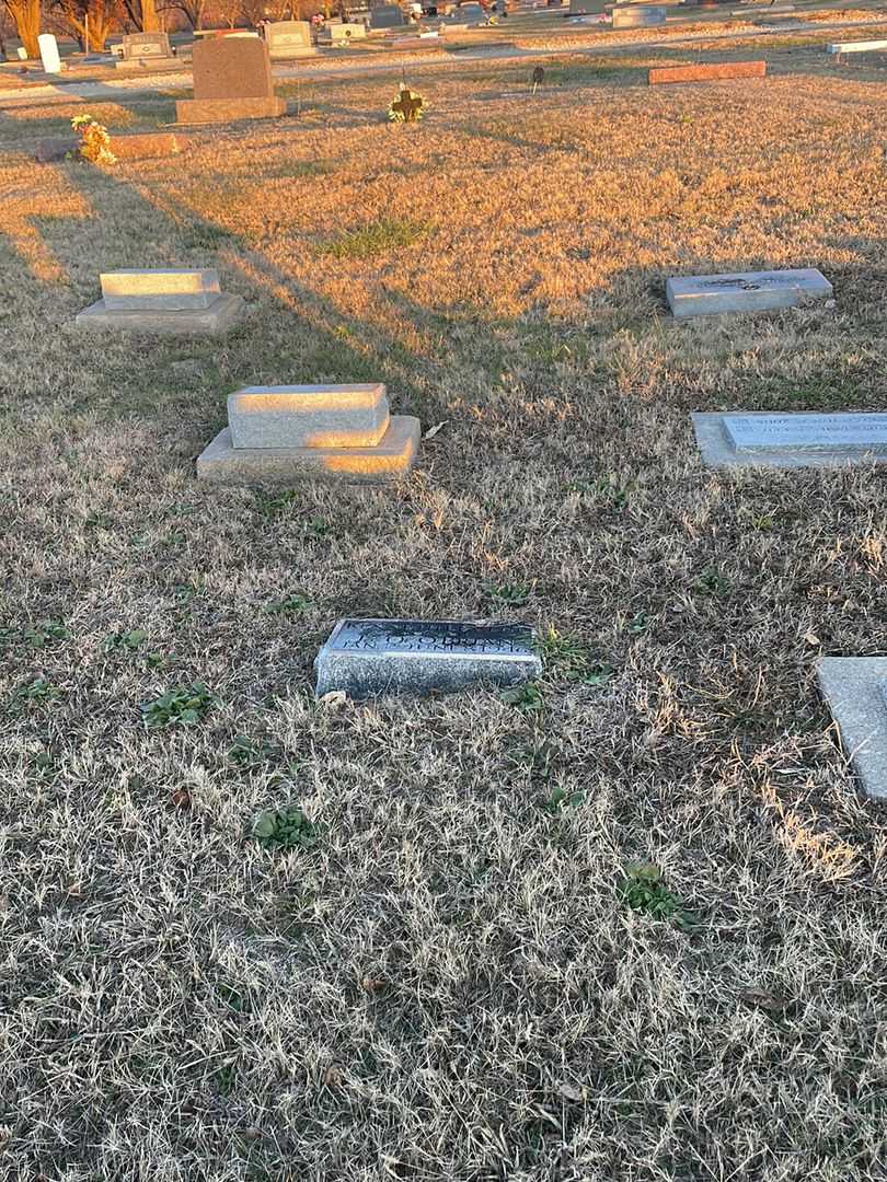 Kenneth Eugene O'Brian's grave. Photo 2