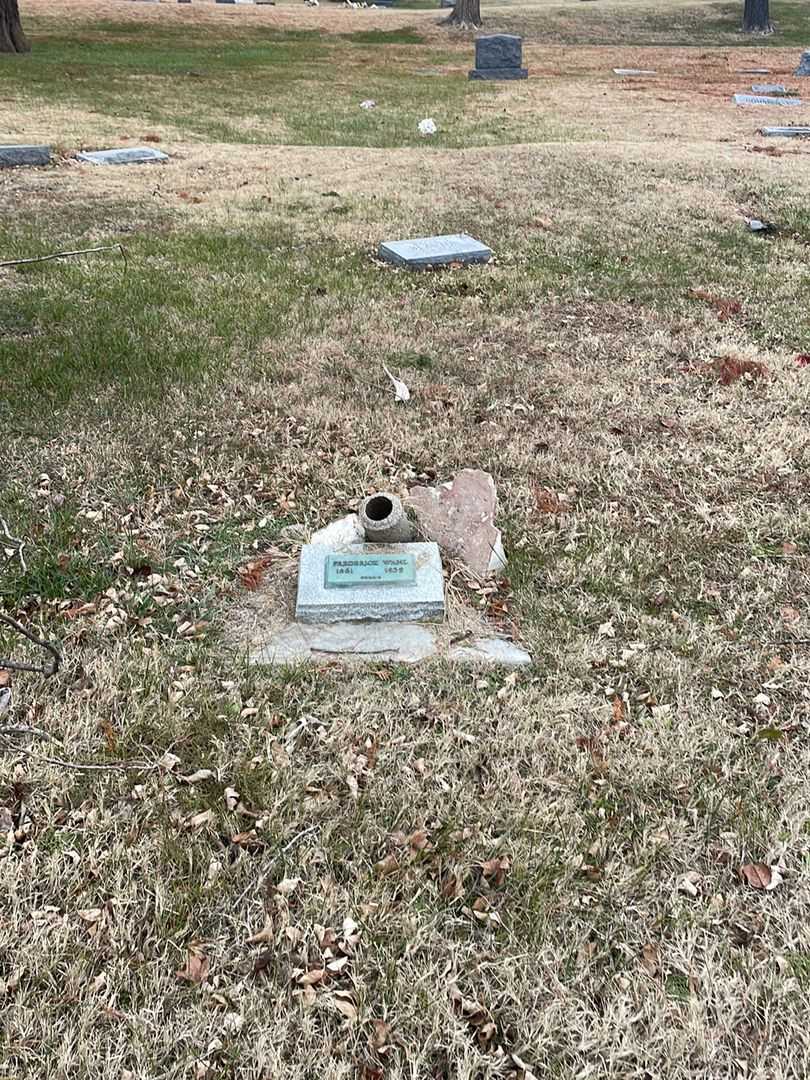 Frederick Wahl's grave. Photo 2