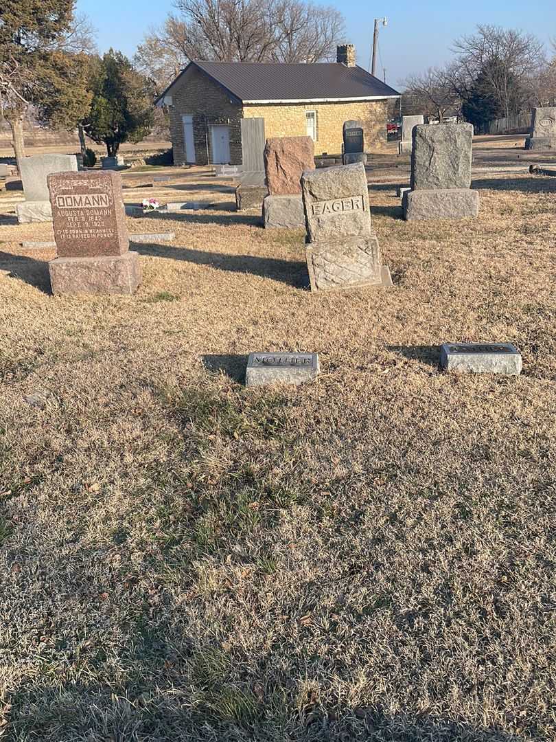 Julia O'Connell Eager's grave. Photo 2