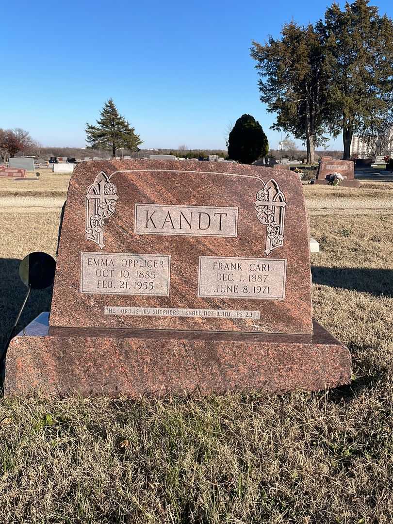 Frank Carl Kandt's grave. Photo 1