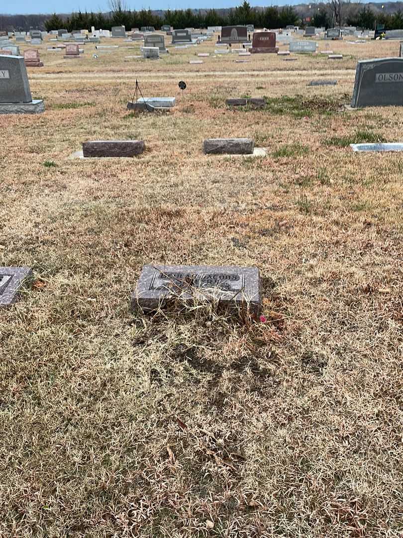 Beulah Jacobs Sellers's grave. Photo 2