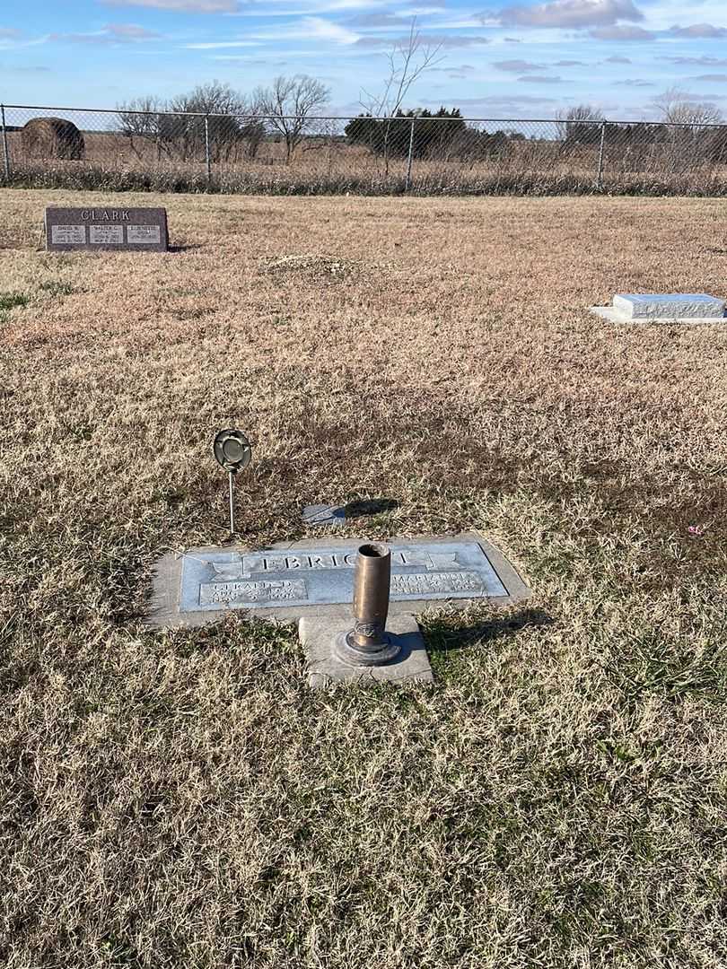 Gerald D. Ebright's grave. Photo 2