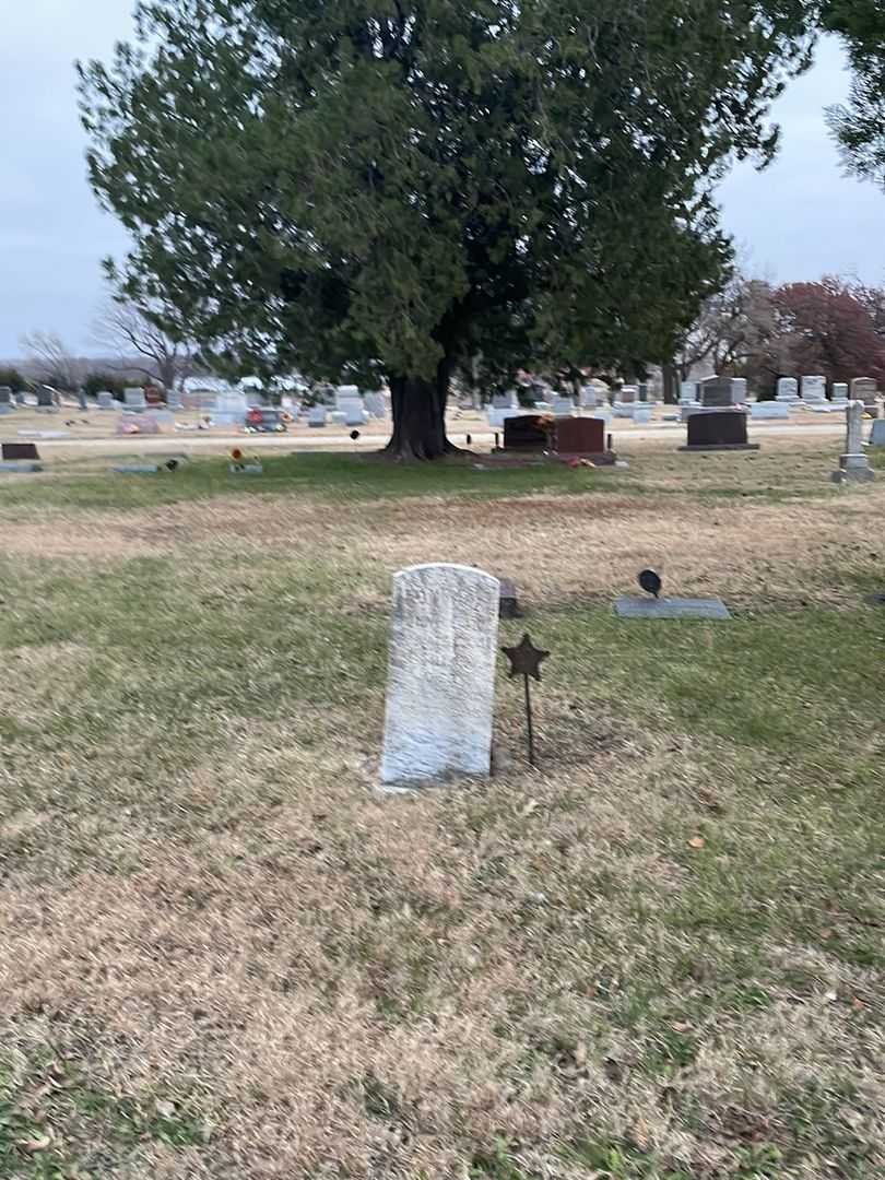John H. LaRue's grave. Photo 2
