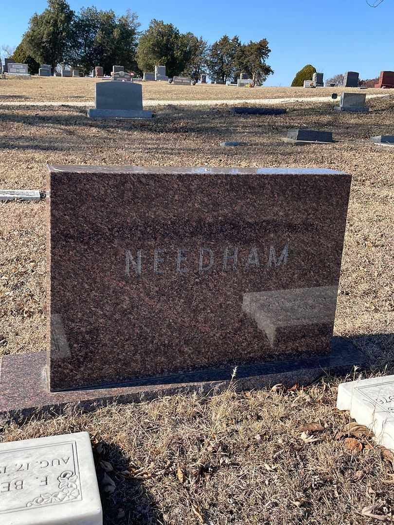 Gladys M. Needham's grave. Photo 1