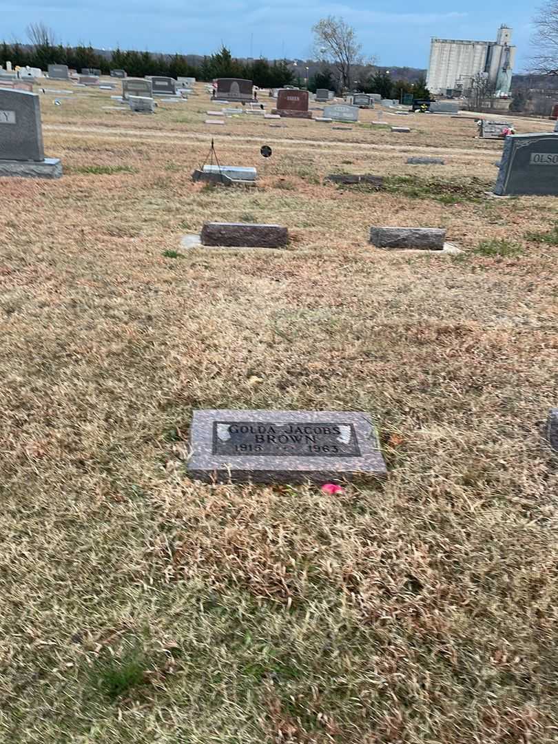 Golda Jacobs Brown's grave. Photo 2