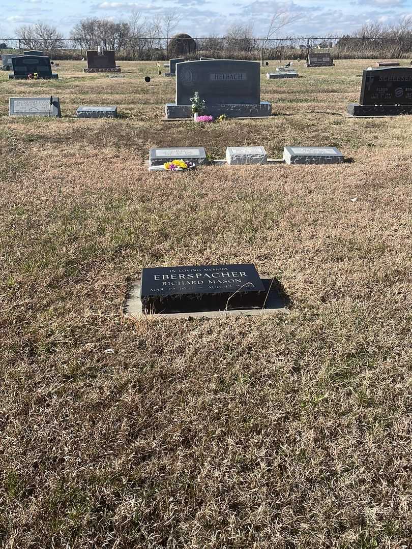 Richard Mason Eberspacher's grave. Photo 2