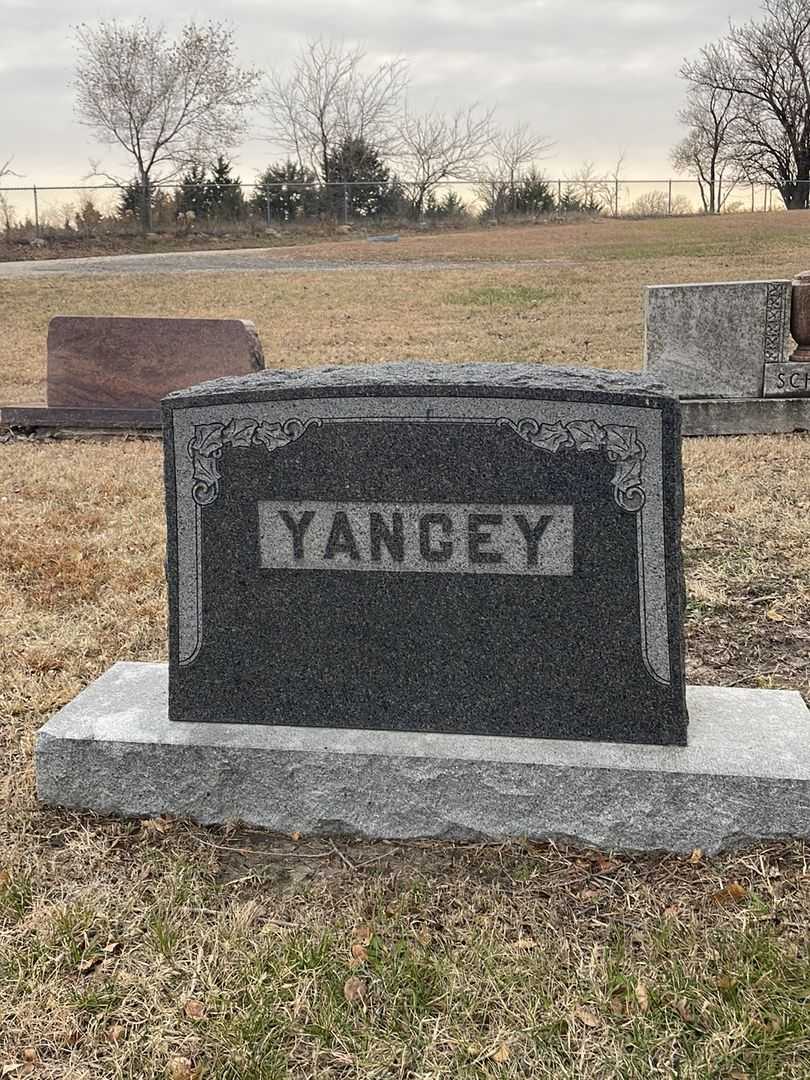 Joyce K. Yancey's grave. Photo 1