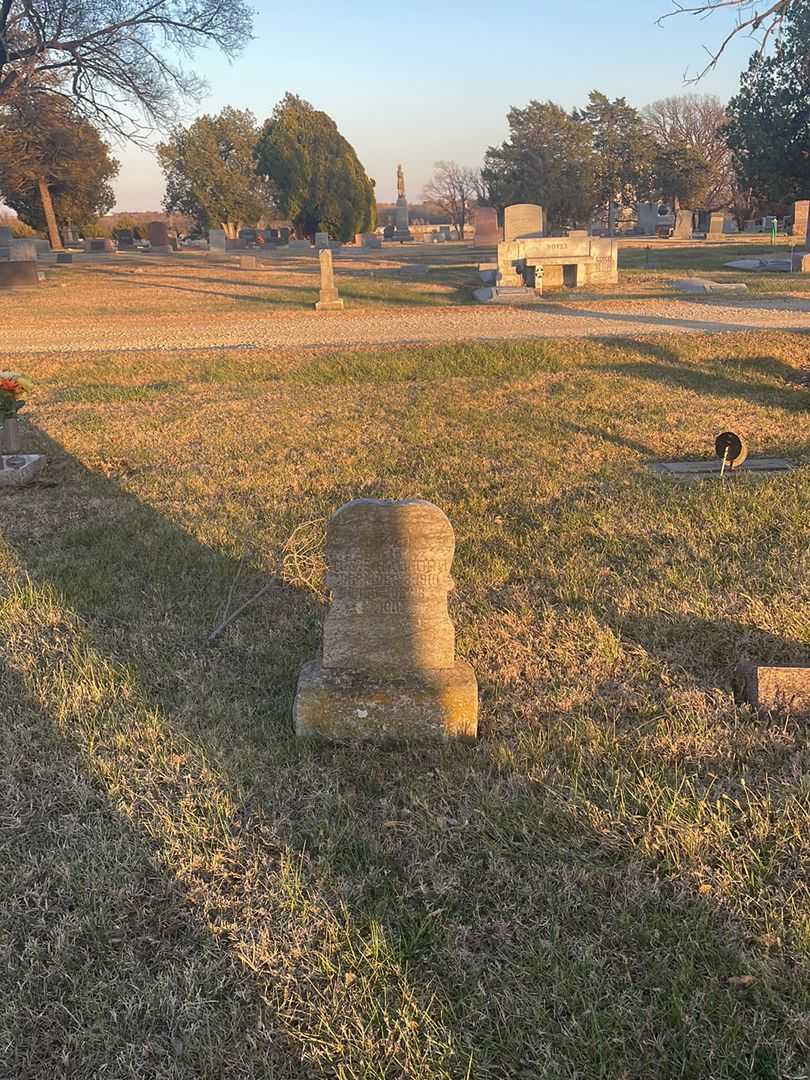 Lizzie Radford's grave. Photo 2