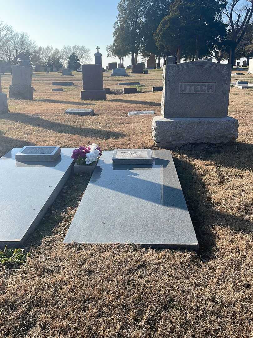 Marie Anna Utech's grave. Photo 2