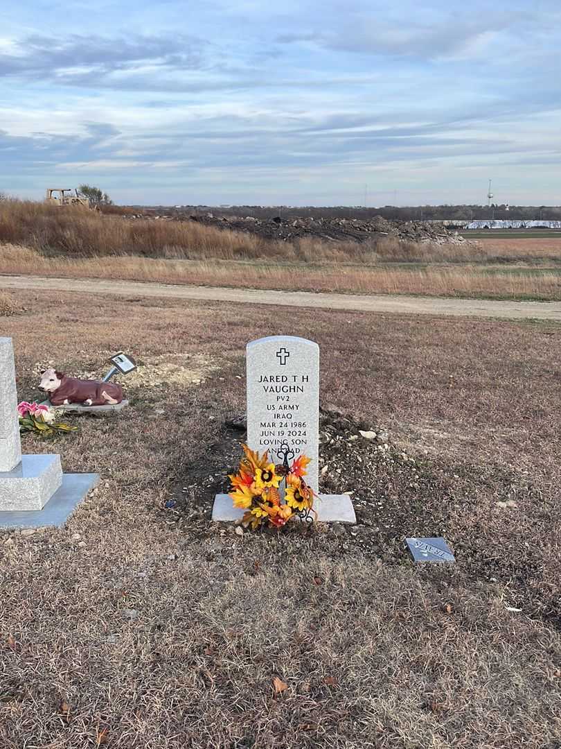 Jared T. H. Vaughn's grave. Photo 2
