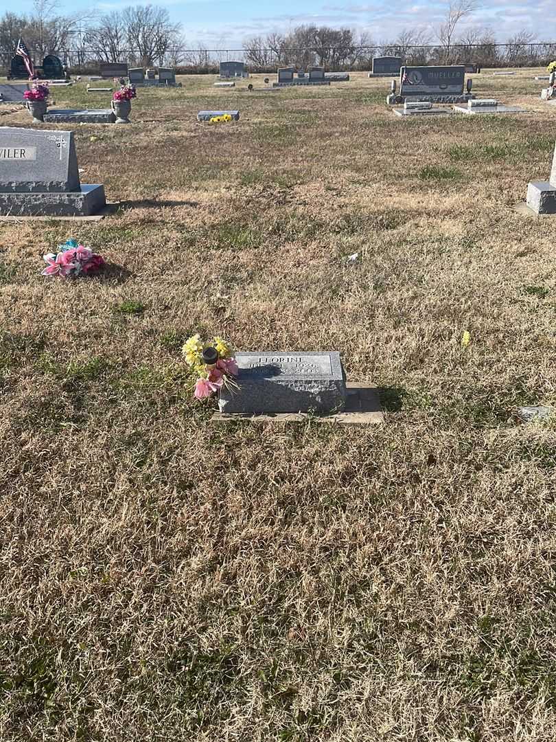 Florine Daetwiler's grave. Photo 2
