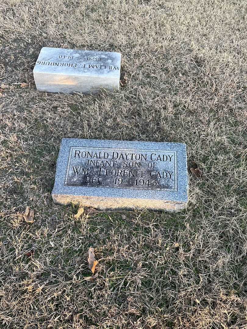 Ronald Dayton Cady's grave. Photo 3