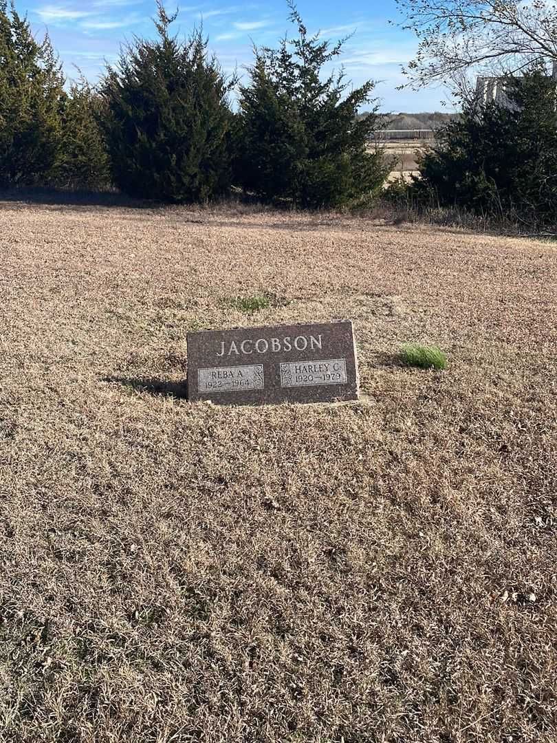Reba A. Jacobson's grave. Photo 2