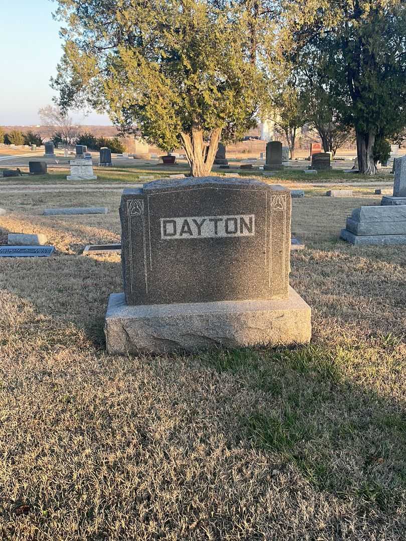 Ronald Dayton Cady's grave. Photo 1