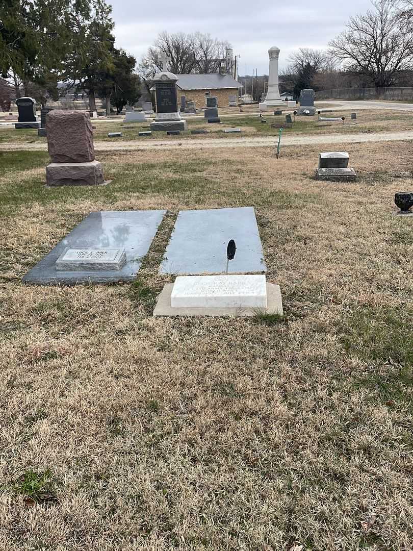 Cecil Ray Baer's grave. Photo 2