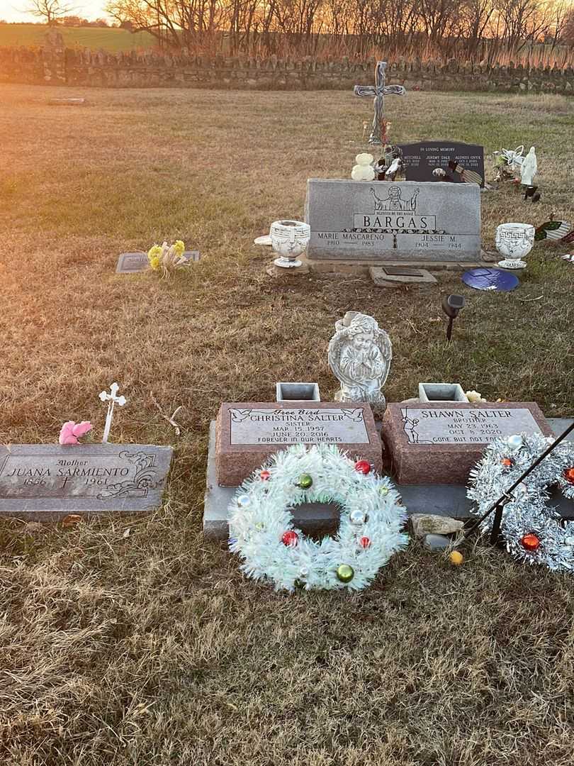 Christina Salter's grave. Photo 2