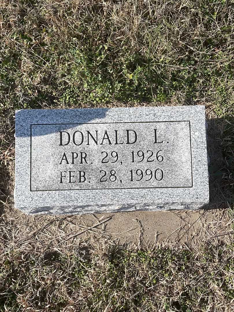 Donald L. Daetwiler's grave. Photo 3