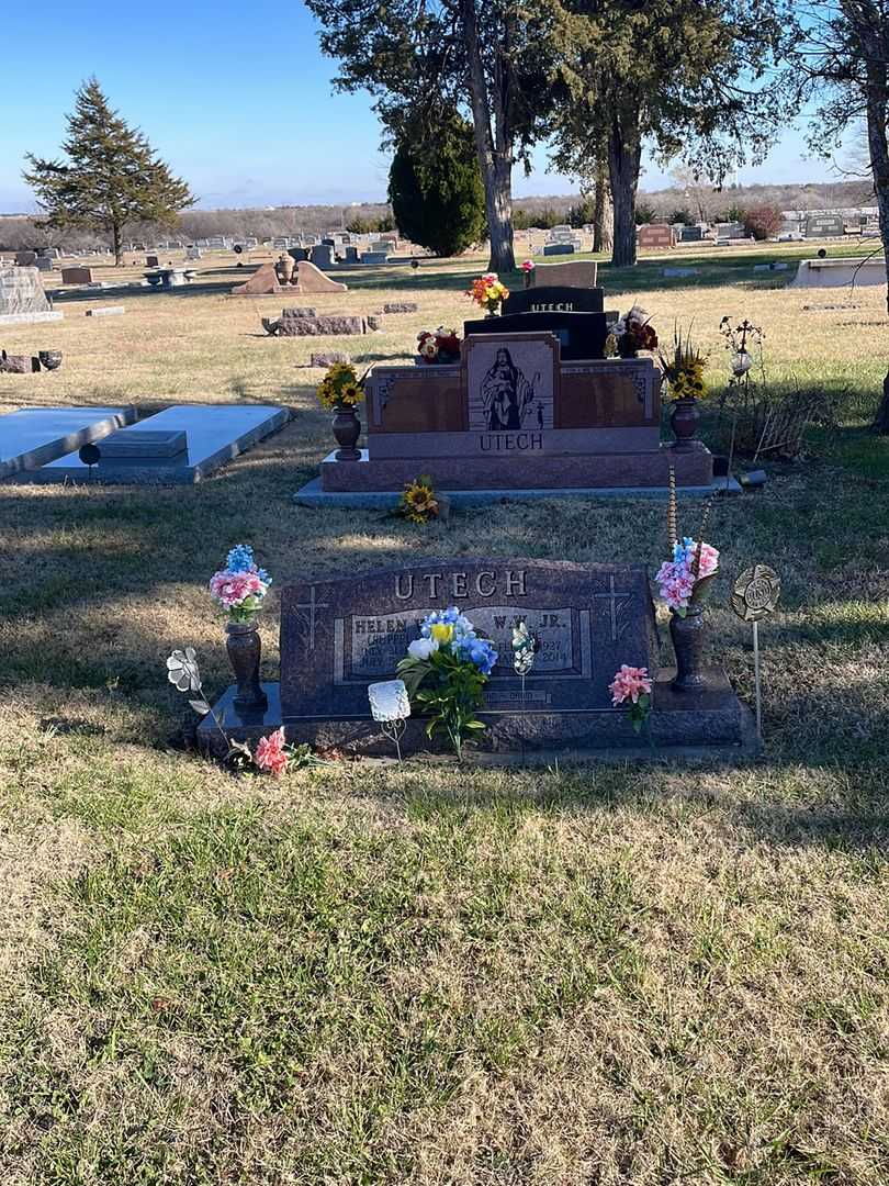 W. W. "Bill" Utech Junior's grave. Photo 2