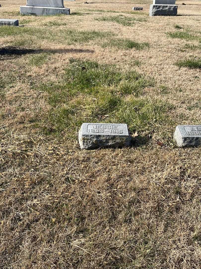 Jessie Hadlock's grave. Photo 2