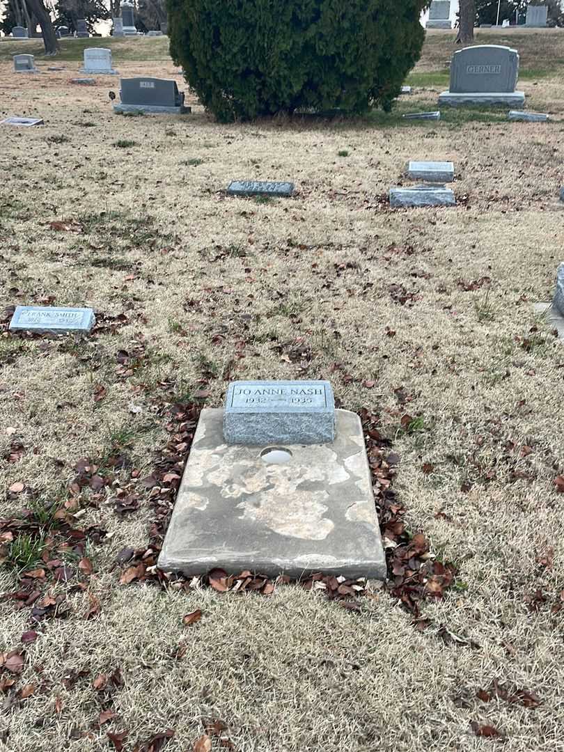 Jo Anne Nash's grave. Photo 2
