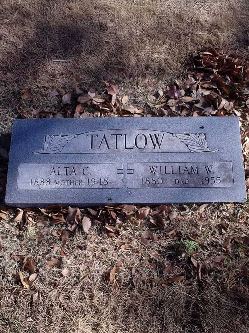 William W. Tatlow's grave. Photo 1