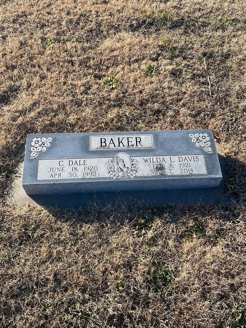 Clifford Dale Baker's grave. Photo 1