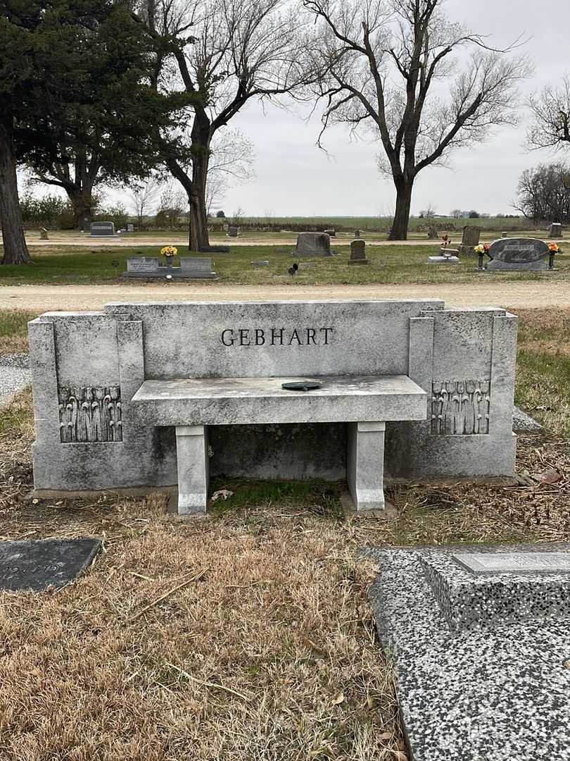 Marie W. Gebhart's grave. Photo 1