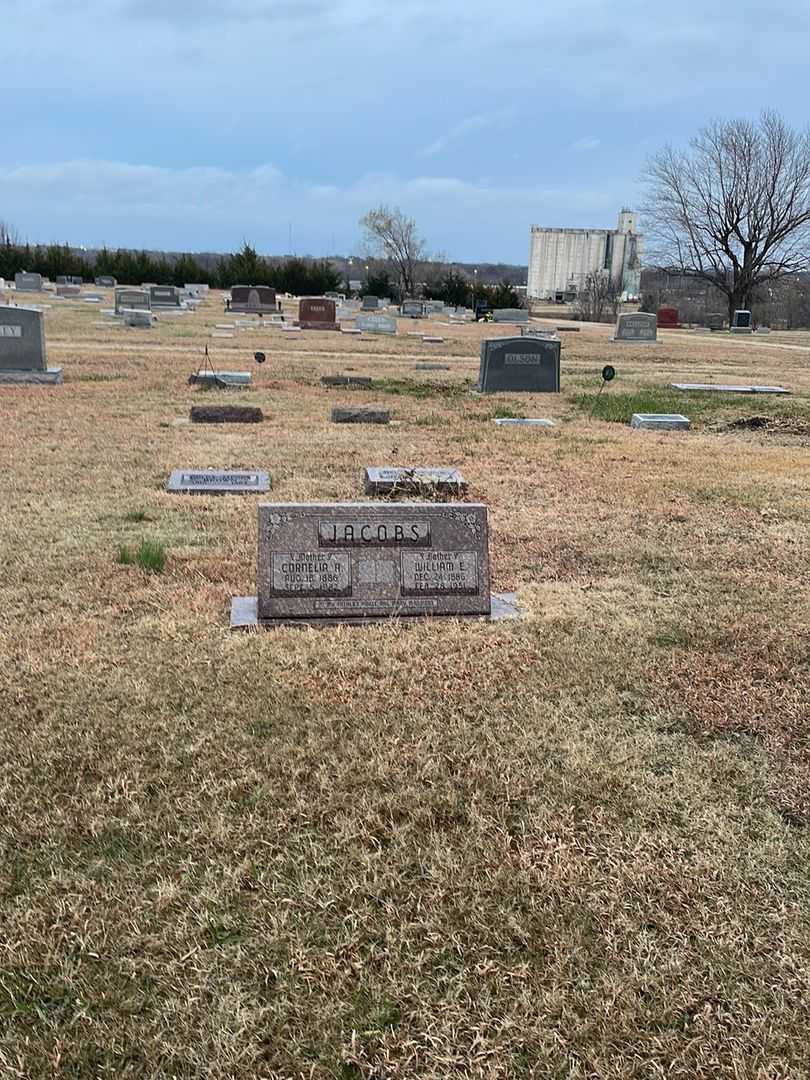 William E. Jacobs's grave. Photo 2