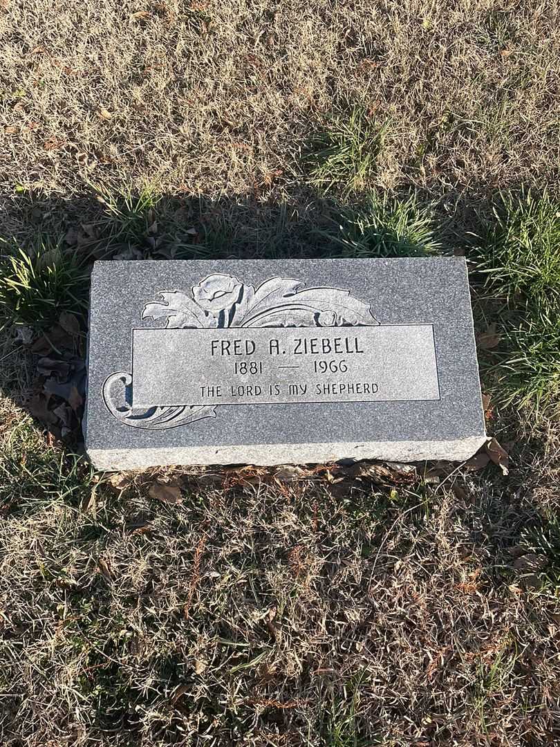 Fred A. Ziebell's grave. Photo 1