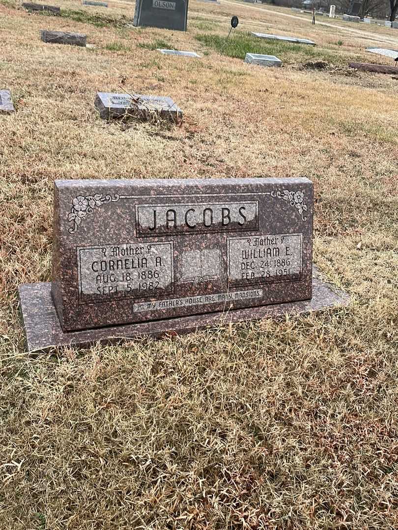 William E. Jacobs's grave. Photo 1