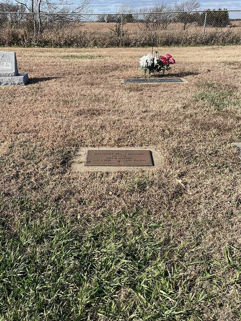 Delores Jean Salada's grave. Photo 2