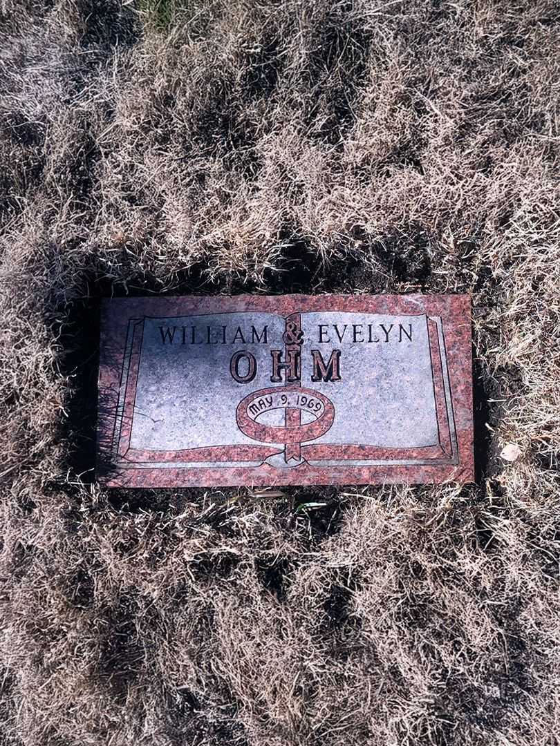 Evelyn O. Zager's grave. Photo 3