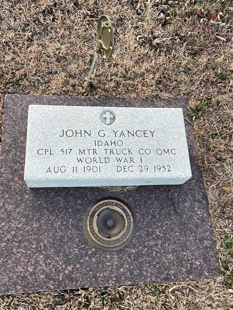 John G. Yancey's grave. Photo 1