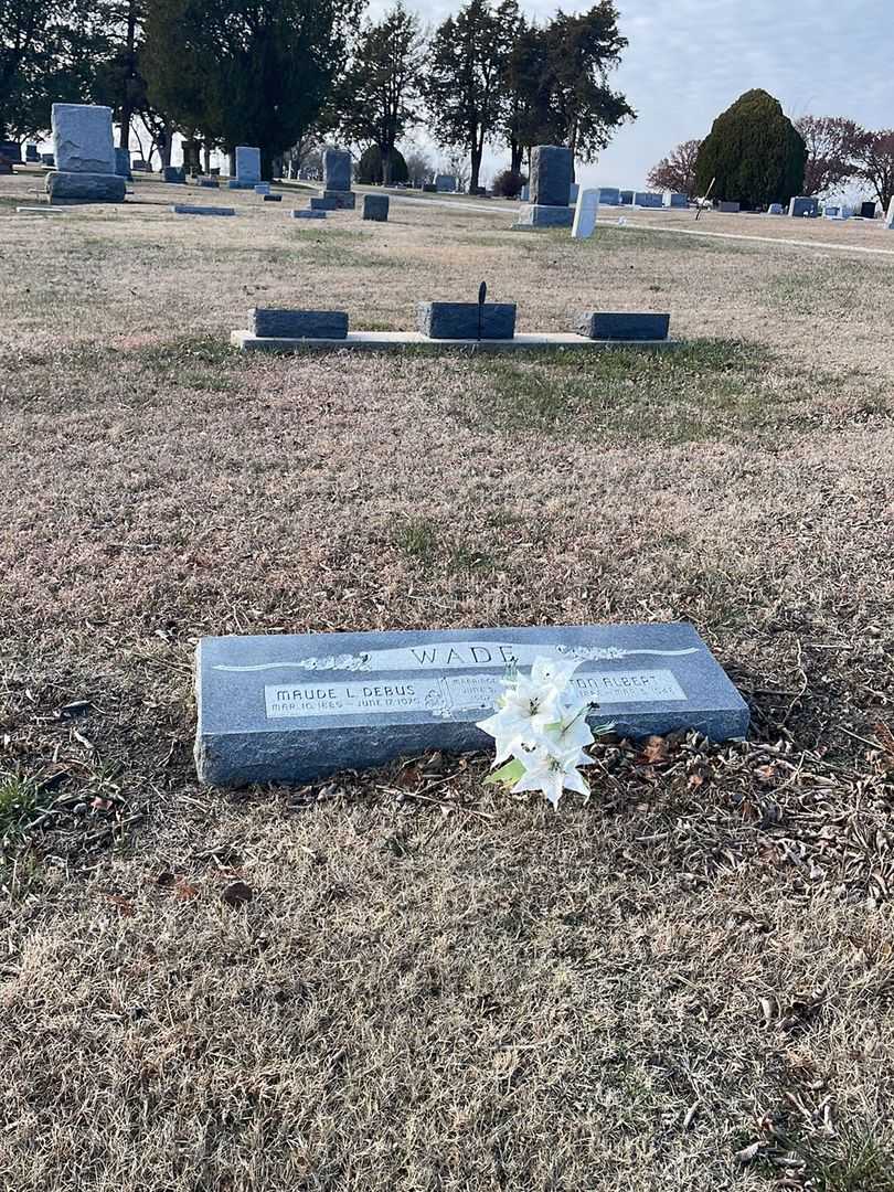 Milton Albert Wade's grave. Photo 2