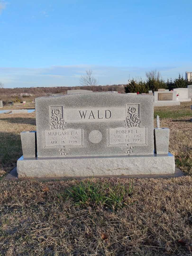 Robert L. Wald's grave. Photo 1