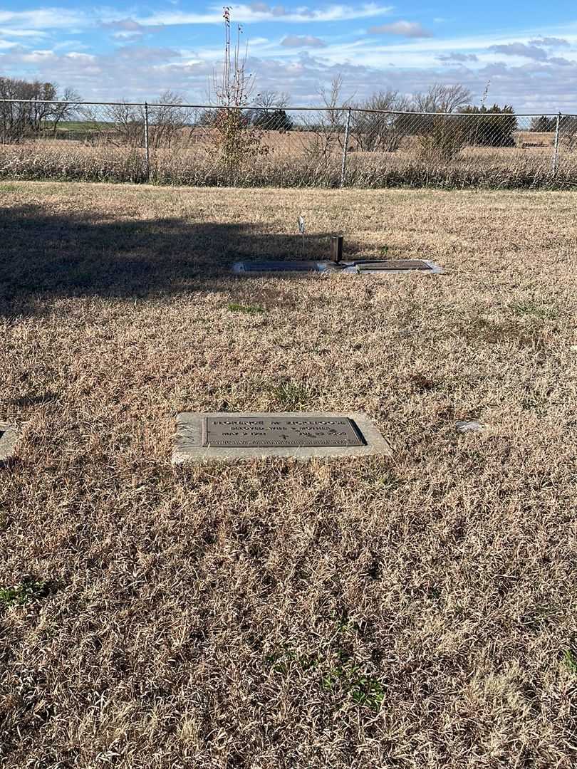 Florence M. Zickefoose's grave. Photo 2
