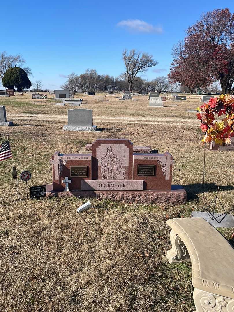 Marvin C. Obermeyer Junior's grave. Photo 2