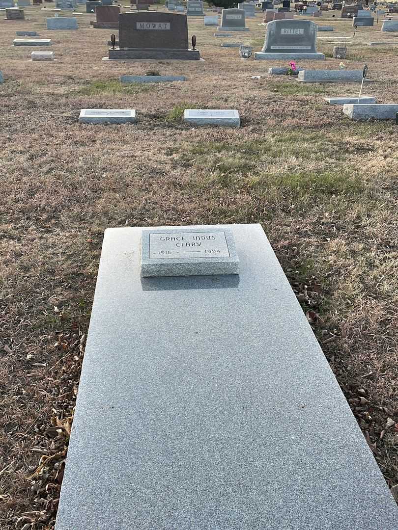 Grace Indus Clary's grave. Photo 2